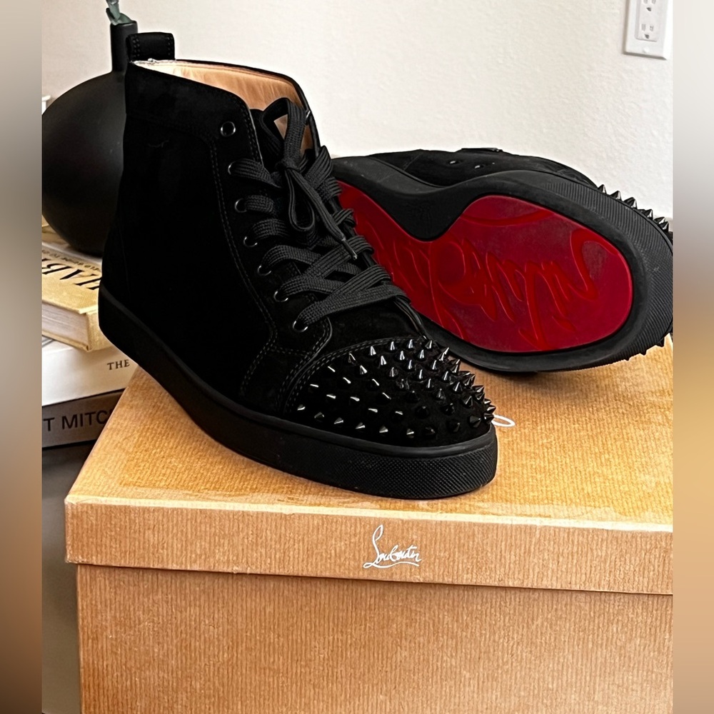 Christian Louboutin Men’s Lou Spikes Flat Suede 45.5